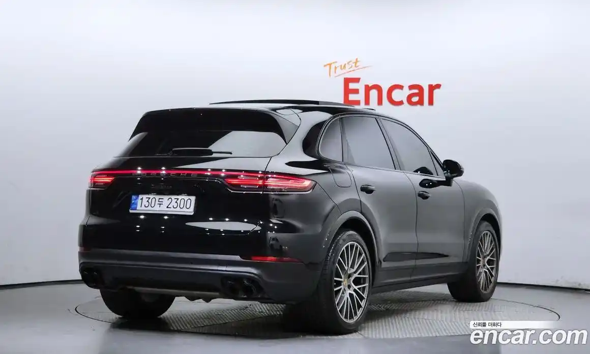 Porsche Cayenne 2023 3.0 Автомат в Москве № 165042, фото 7