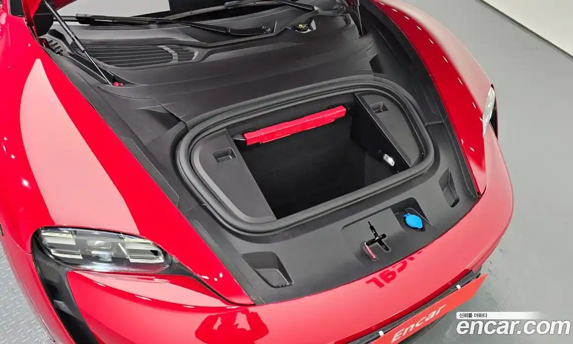 Porsche Taycan 2023 0.1 Автомат в Москве № 165082, фото 6