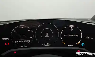 Porsche Taycan 2023 0.1 Автомат в Москве № 165082, миниатюра 8