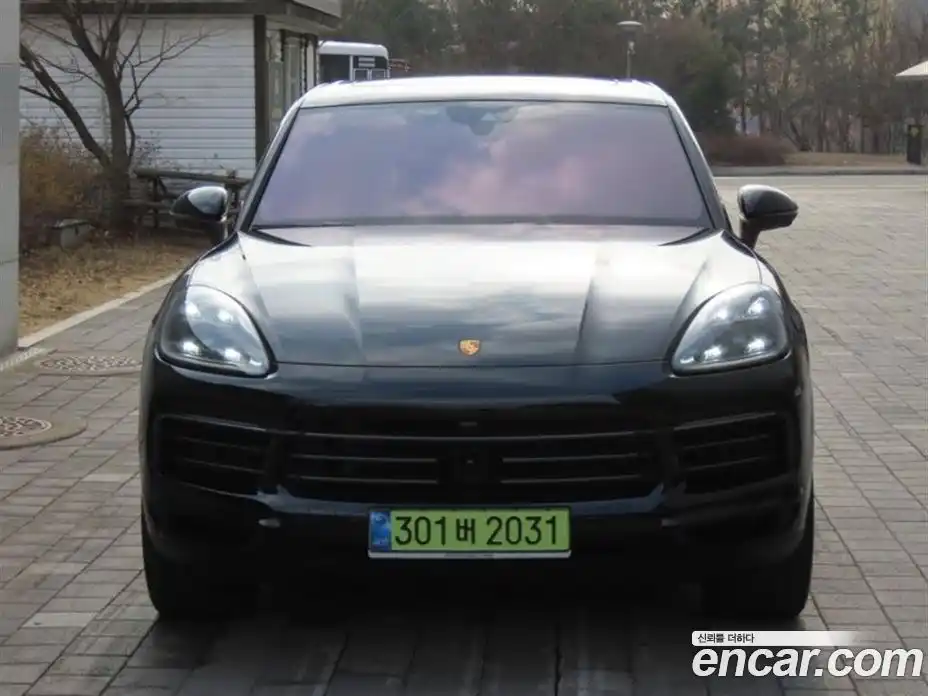 Porsche Cayenne 2022 3.0 Автомат в Москве № 165809, фото 1