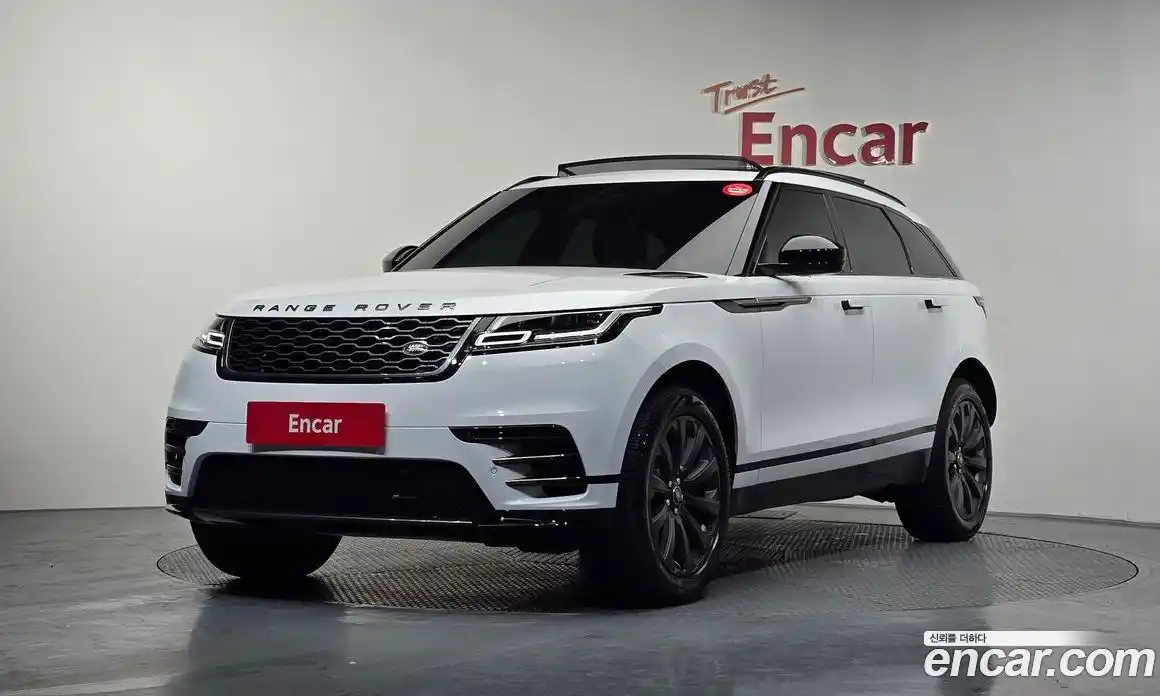 Land Rover Range-Rover Velar 2022 3.0 Автомат в Москве № 166066, фото 1