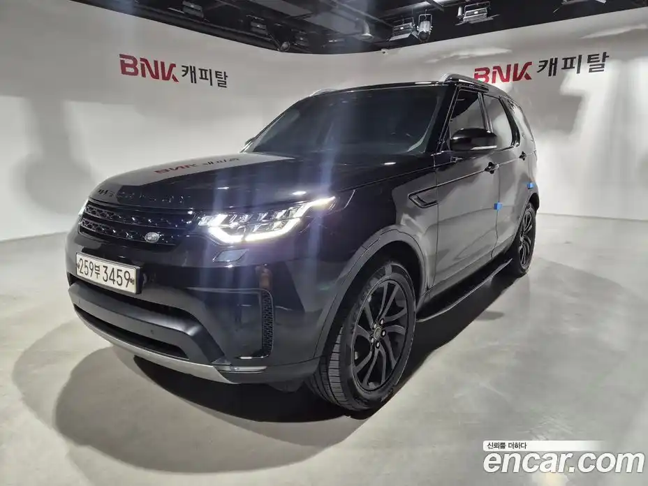 Land Rover Discovery 2017 3.0 Автомат в Москве № 166846, фото 1