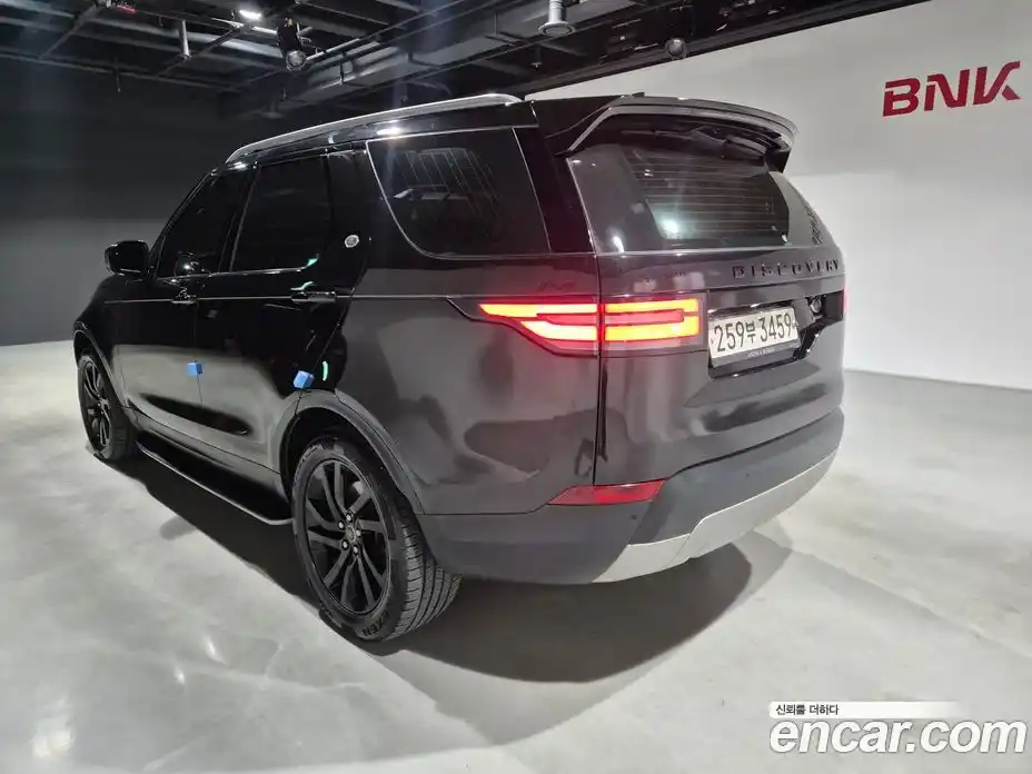 Land Rover Discovery 2017 3.0 Автомат в Москве № 166846, фото 4