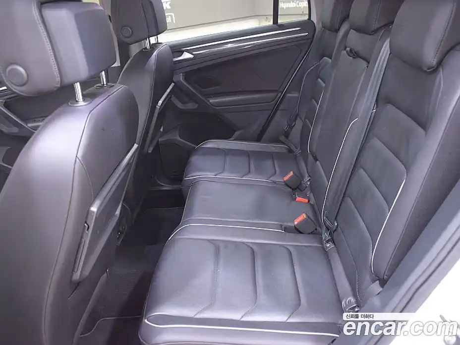 Volkswagen Tiguan 2020 2.0 Автомат в Москве № 169242, фото 11