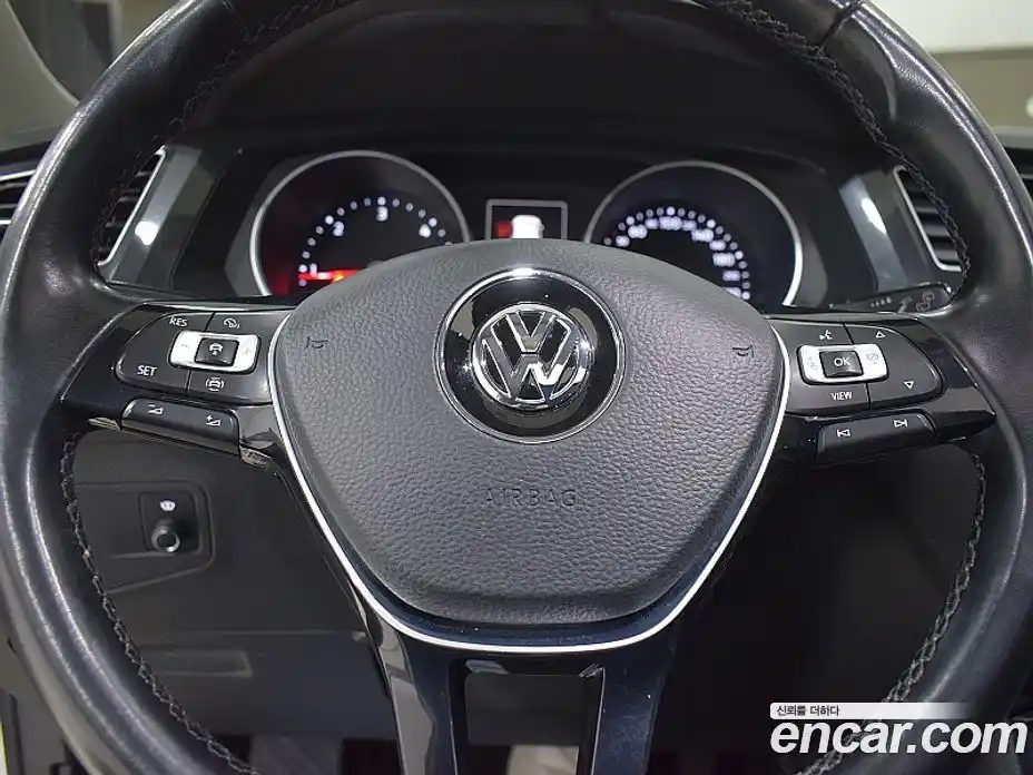 Volkswagen Tiguan 2020 2.0 Автомат в Москве № 169242, фото 13