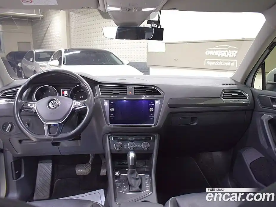 Volkswagen Tiguan 2020 2.0 Автомат в Москве № 169242, фото 7