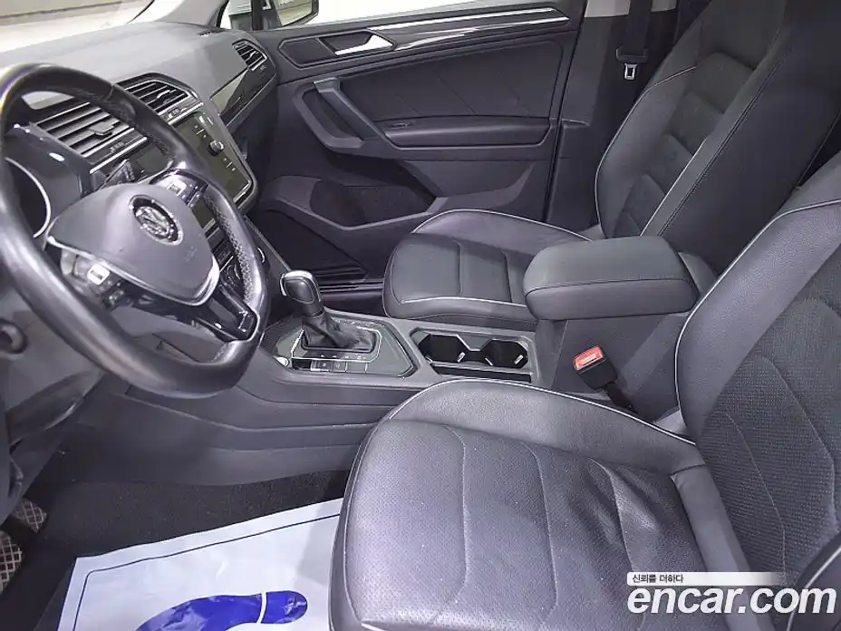 Volkswagen Tiguan 2020 2.0 Автомат в Москве № 169242, фото 10