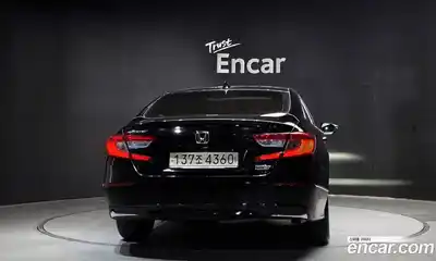 Honda Accord 2020 2.0 Автомат в Москве № 170546, миниатюра 2