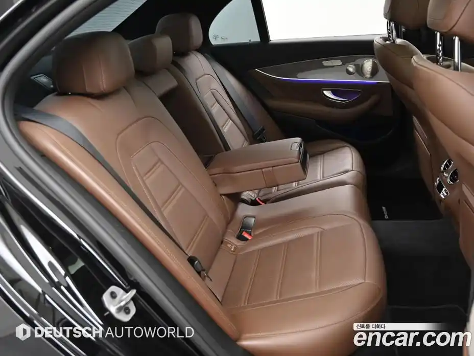 Mercedes-Benz E-Class 2021 3.0 Автомат в Москве № 178077, фото 12