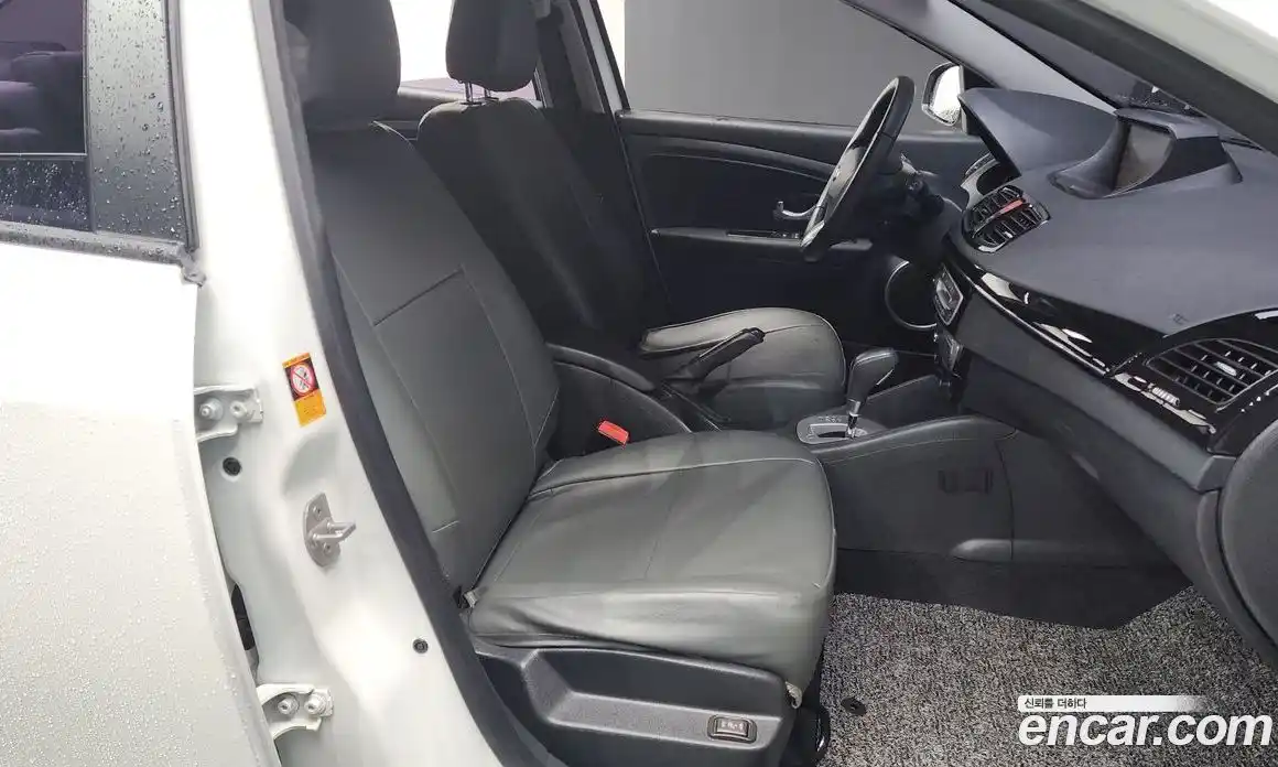 Renault SM3 2016 1.6 Автомат в Москве № 180174, фото 5