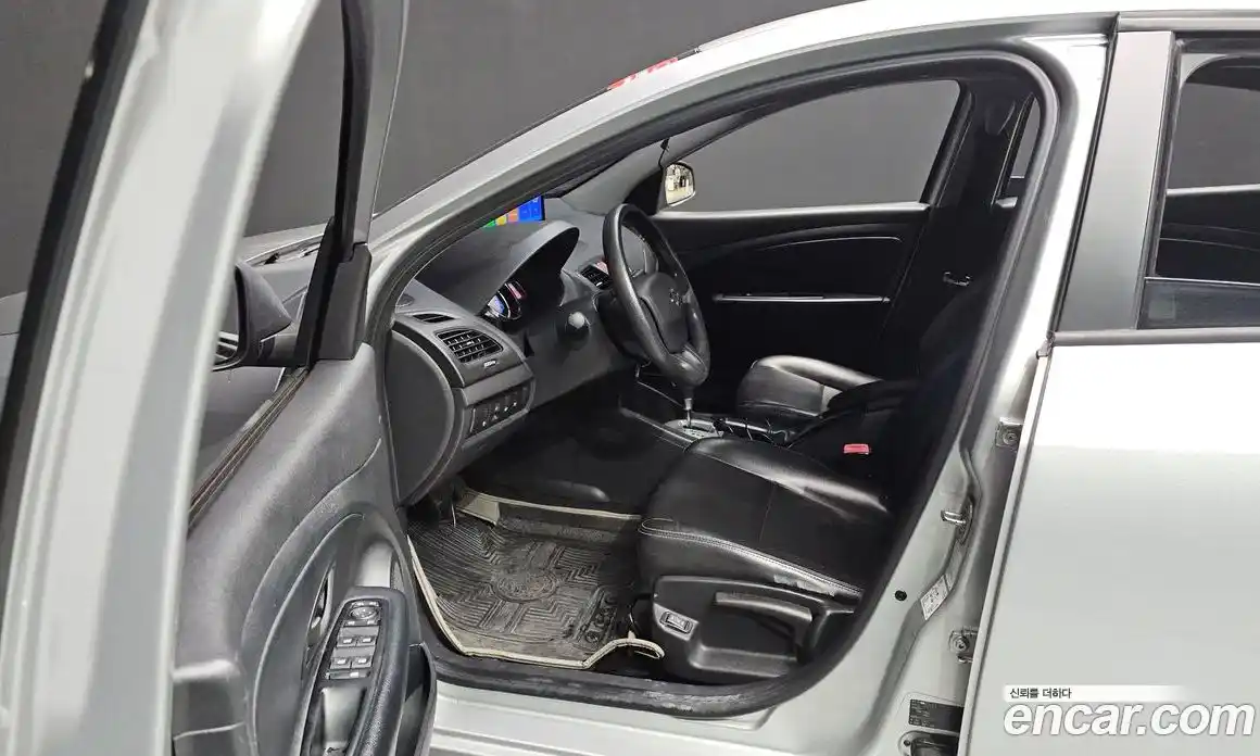 Renault SM3 2015 1.6 Автомат в Москве № 183551, фото 11