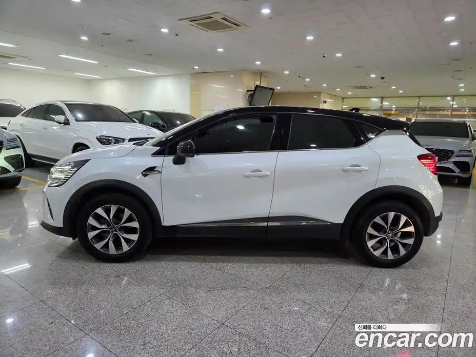 Renault Captur 2020 1.3 Автомат в Москве № 186194, фото 3