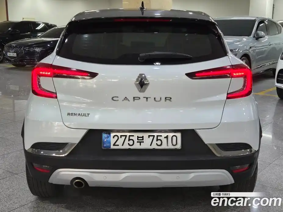 Renault Captur 2020 1.3 Автомат в Москве № 186194, фото 4