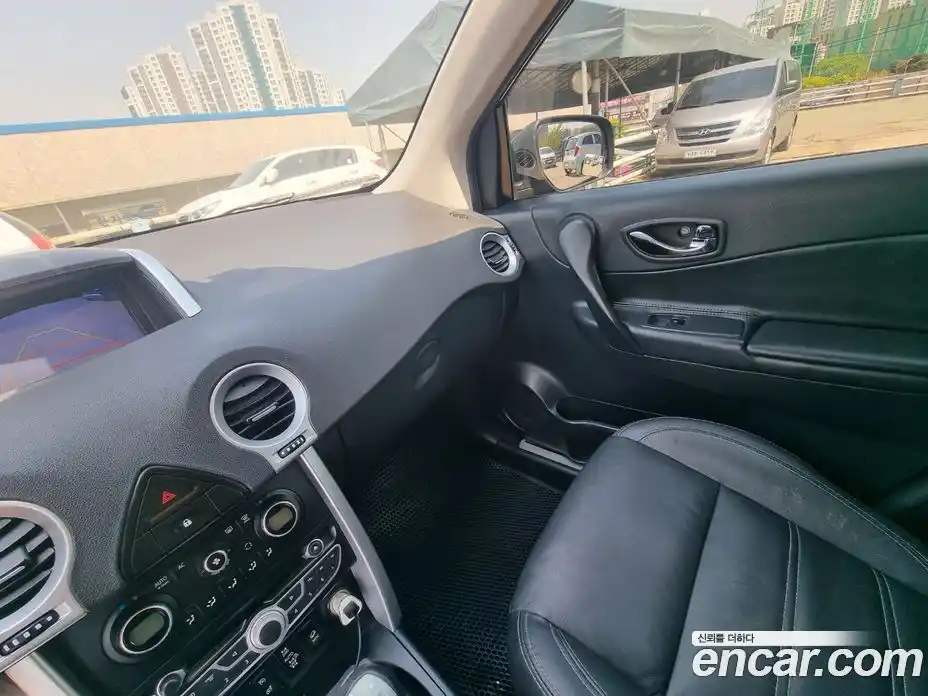 Renault QM5 2013 2.0 Автомат в Москве № 186308, фото 15