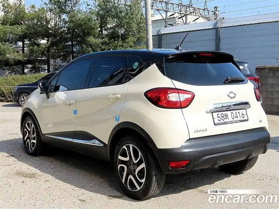 Renault QM3 2016 1.5 Автомат в Москве № 186507, фото 3