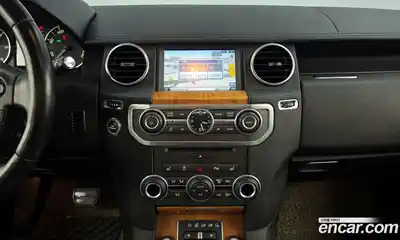 Land Rover Discovery 2015 3.0 Автомат в Москве № 189519, миниатюра 11