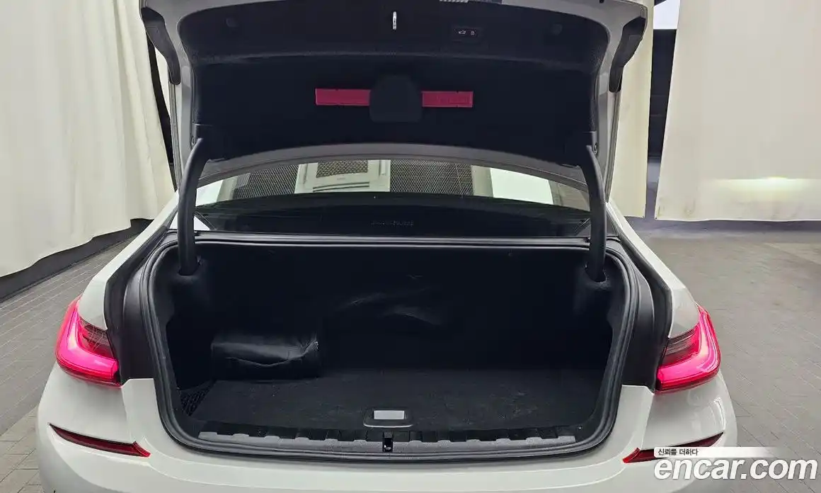 BMW 3-Series 2021 2.0 Автомат в Москве № 192151, фото 9