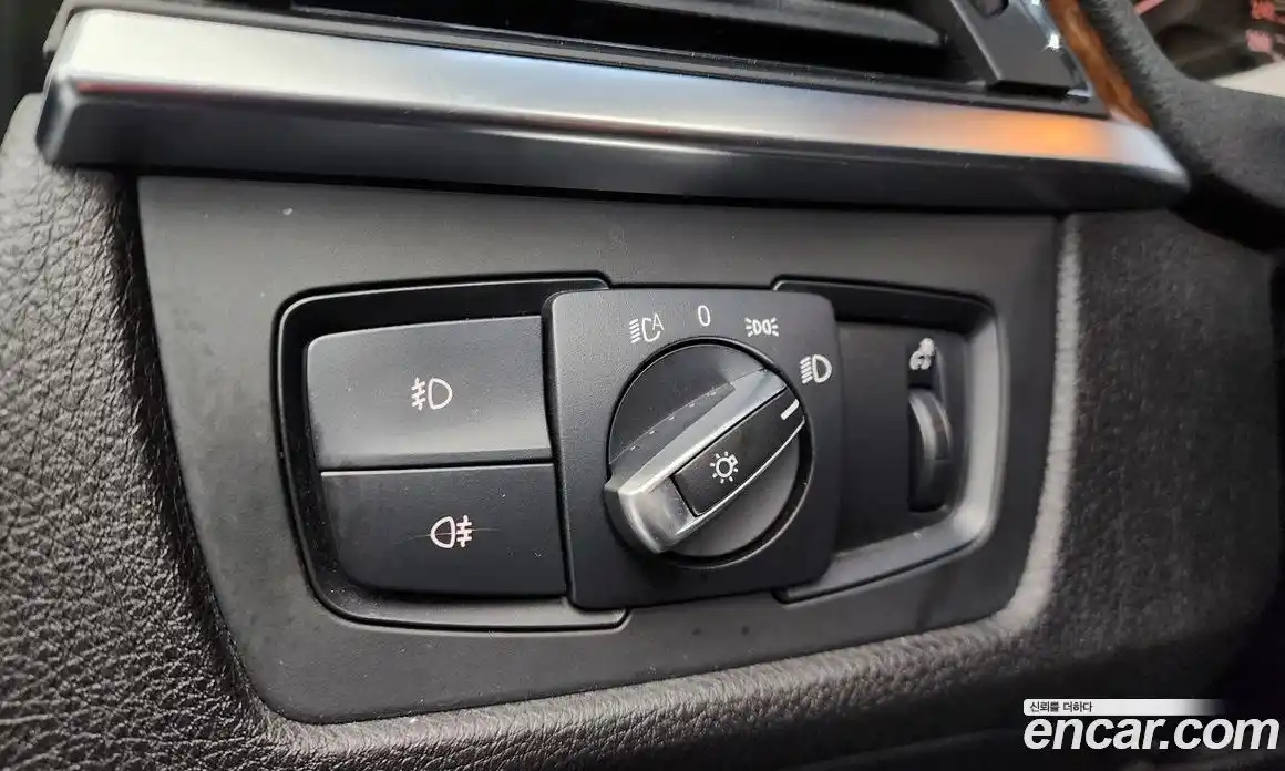 BMW 3-Series 2014 2.0 Автомат в Москве № 193039, фото 13