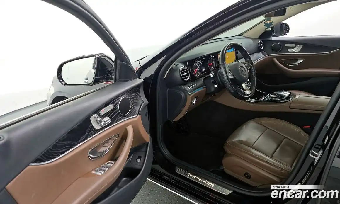 Mercedes-Benz E-Class 2017 1.9 Автомат в Москве № 195455, фото 12