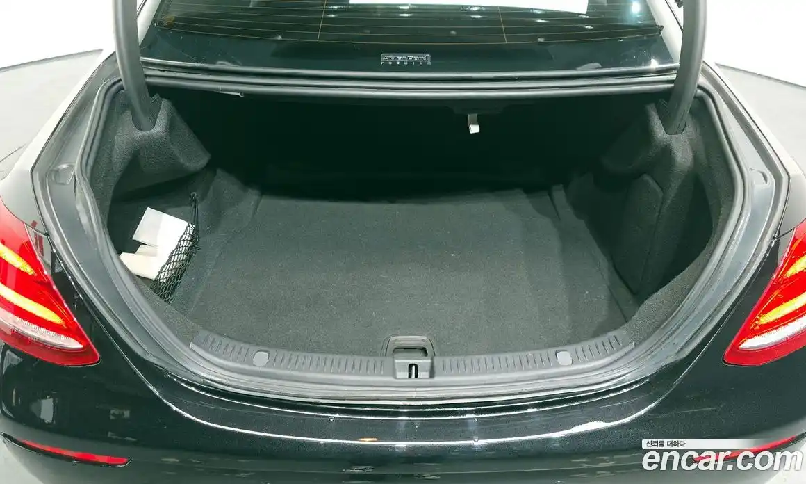 Mercedes-Benz E-Class 2017 1.9 Автомат в Москве № 195455, фото 8