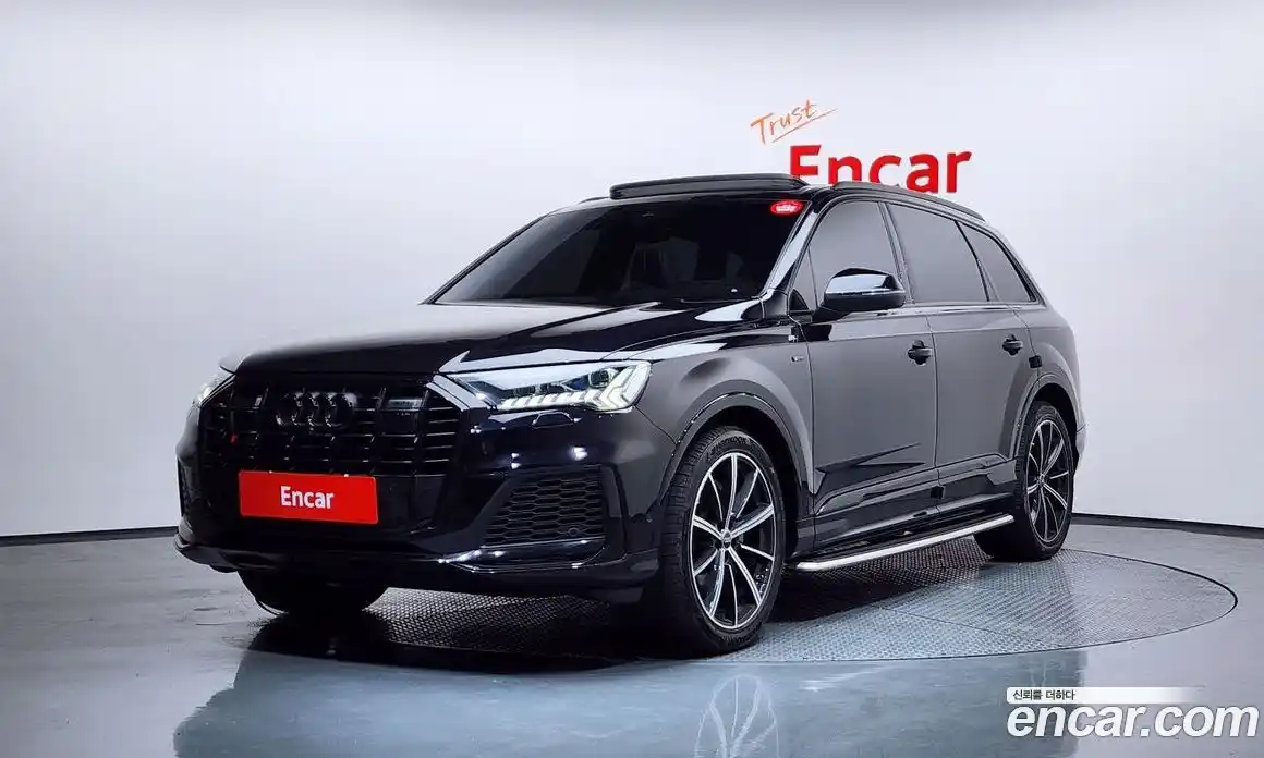 Audi Q7 2021 3.0 Автомат в Москве № 196370, фото 1