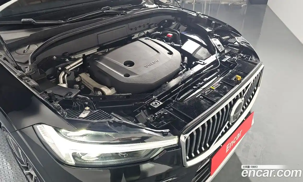 Volvo XC60 2022 2.0 Автомат в Москве № 197054, фото 11