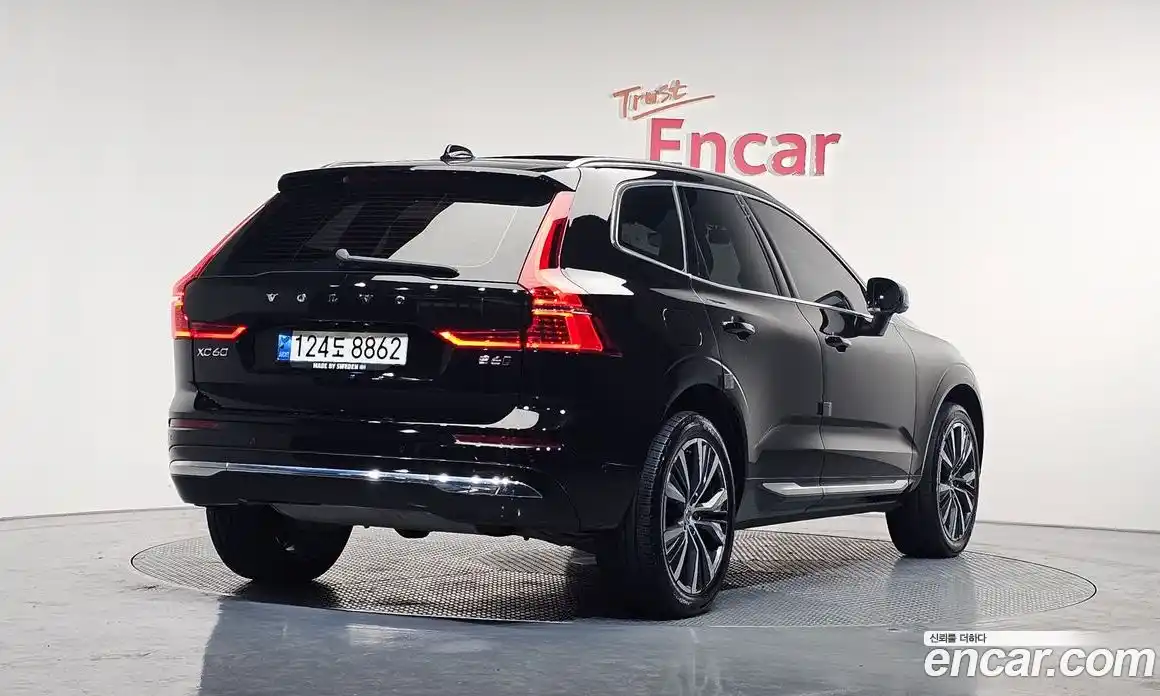 Volvo XC60 2022 2.0 Автомат в Москве № 197054, фото 16