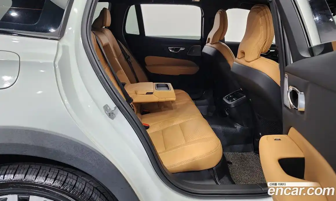 Volvo V60 2020 2.0 Автомат в Москве № 197107, фото 12