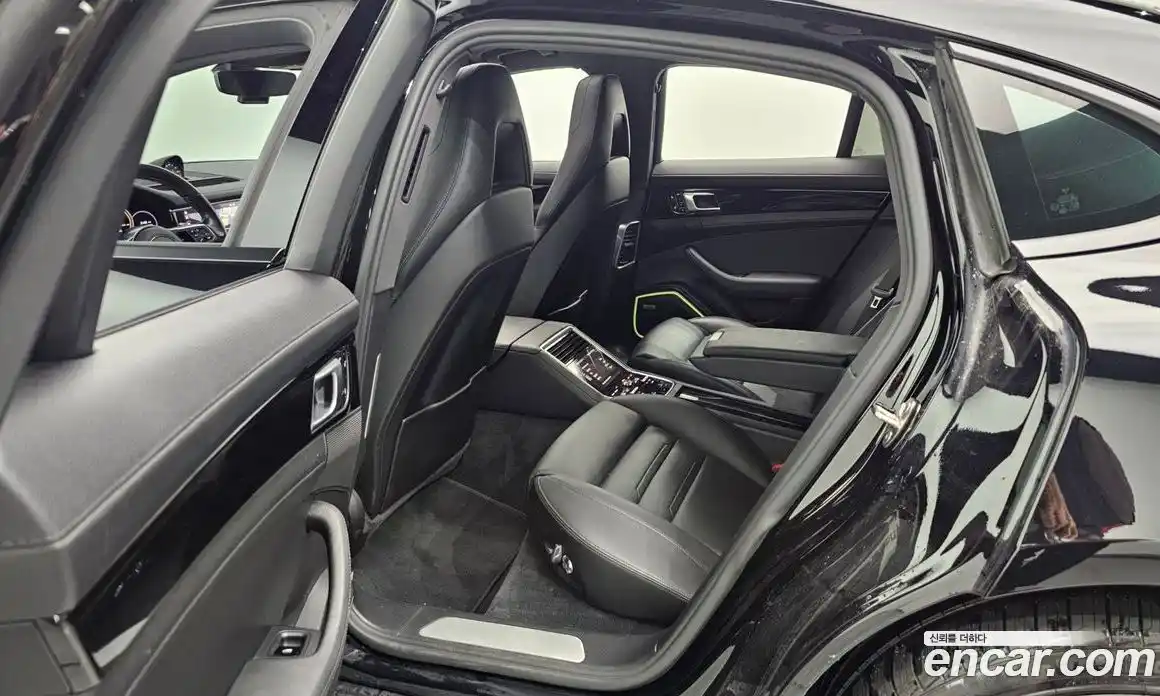 Porsche Panamera 2018 2.9 Автомат в Москве № 197541, фото 19