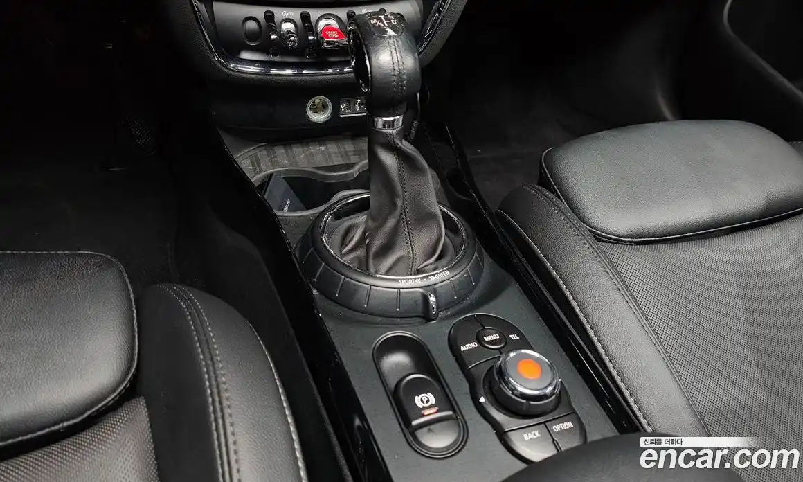 Mini Clubman 2016 1.5 Автомат в Москве № 198473, фото 16