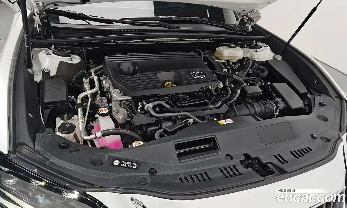 Lexus ES 2023 2.5 Автомат в Москве № 198790, фото 6