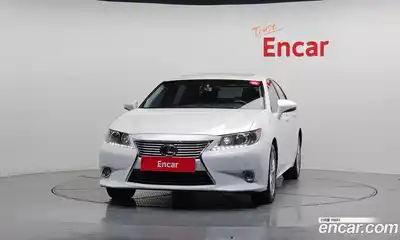 Lexus ES 2014 3.5 Автомат в Москве № 198849, миниатюра 3