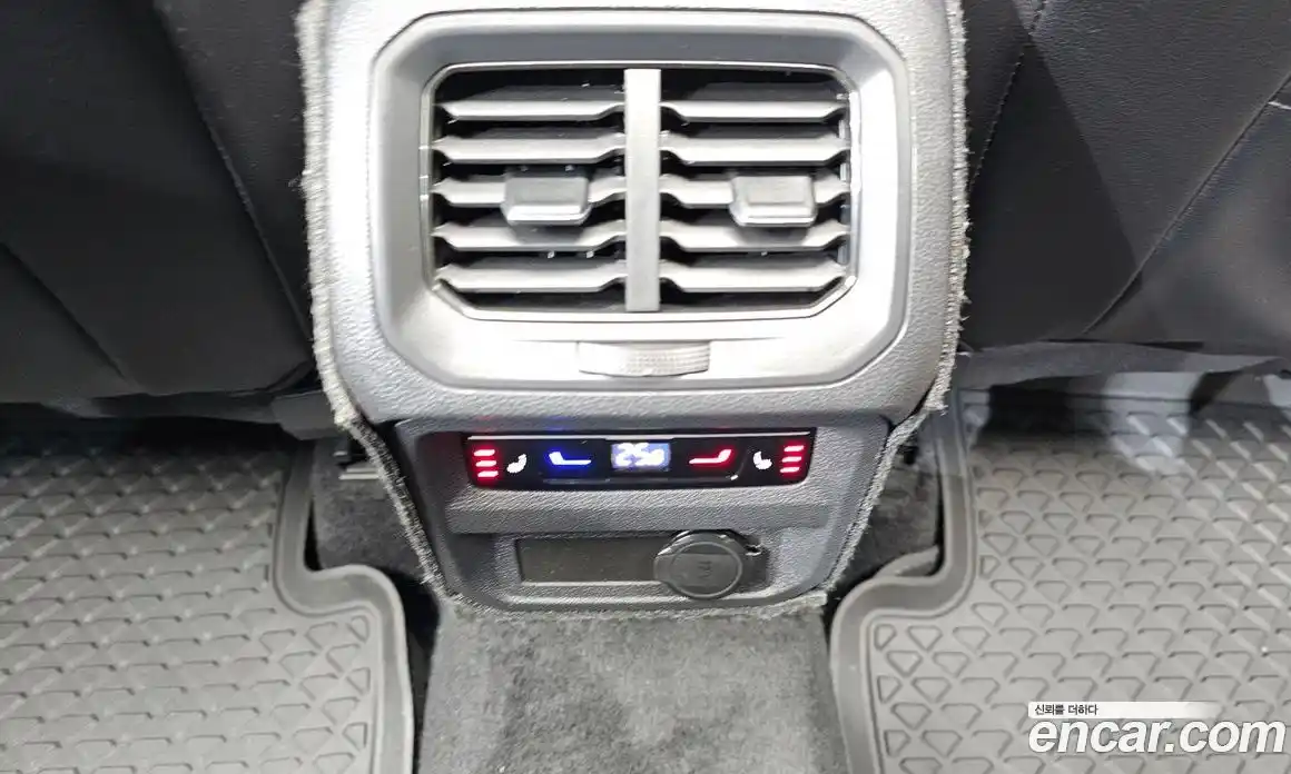 Volkswagen Tiguan 2022 2.0 Автомат в Москве № 199104, фото 17