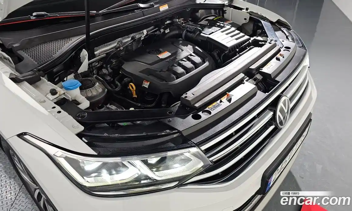 Volkswagen Tiguan 2022 2.0 Автомат в Москве № 199104, фото 5