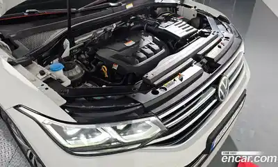 Volkswagen Tiguan 2022 2.0 Автомат в Москве № 199104, миниатюра 5