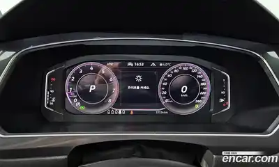 Volkswagen Tiguan 2022 2.0 Автомат в Москве № 199104, миниатюра 7