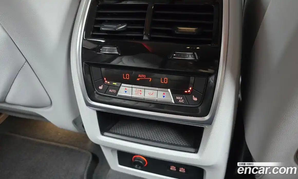 BMW XM 2023 4.4 Автомат в Москве № 210117, фото 12