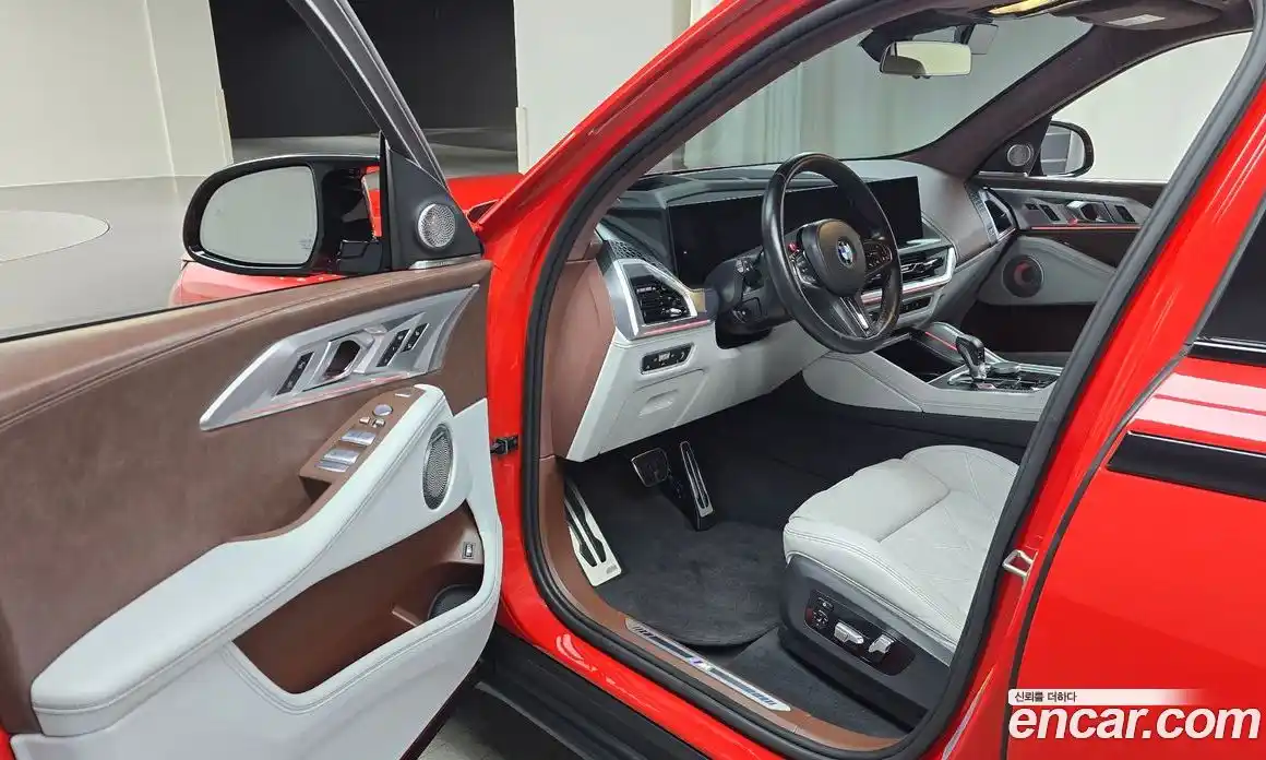 BMW XM 2023 4.4 Автомат в Москве № 210117, фото 8