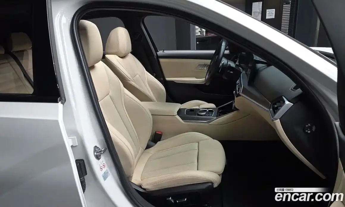 BMW 3-Series 2023 2.0 Автомат в Москве № 211702, фото 13