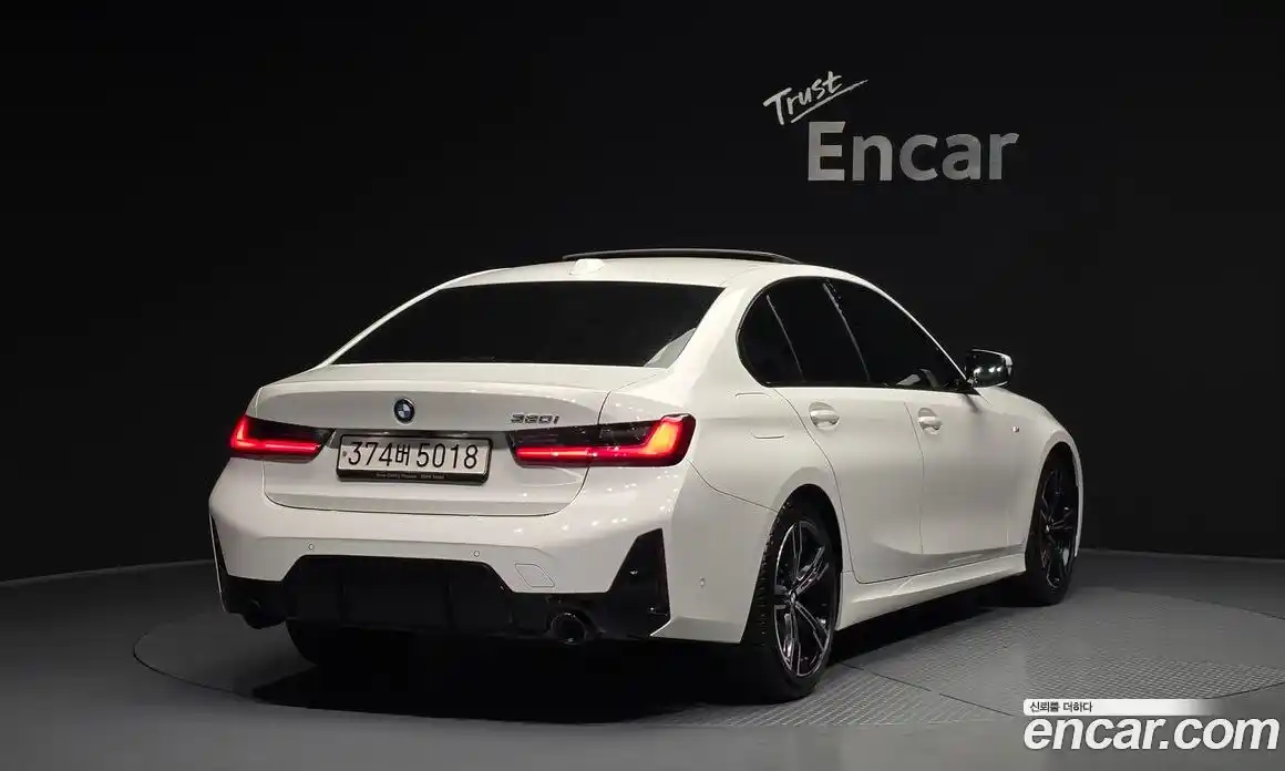 BMW 3-Series 2023 2.0 Автомат в Москве № 211702, фото 18