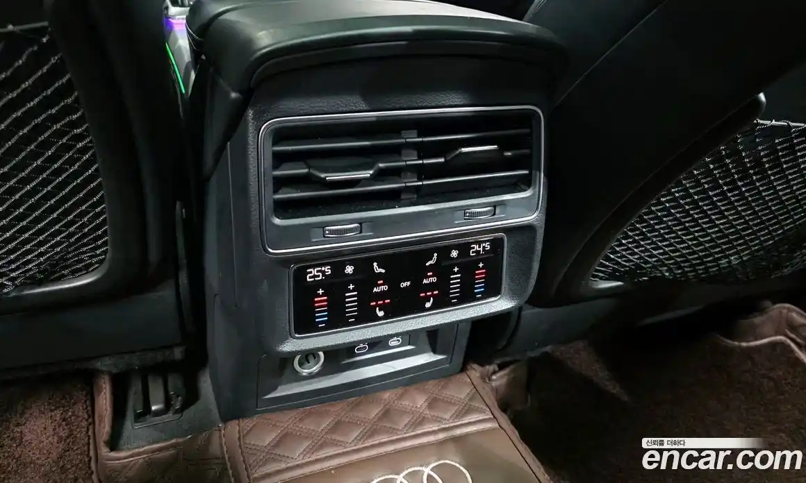 Audi Q8 2021 3.0 Автомат в Москве № 212687, фото 14