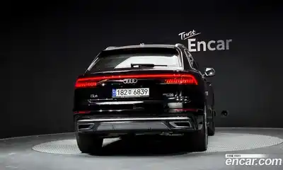 Audi Q8 2021 3.0 Автомат в Москве № 212687, миниатюра 2