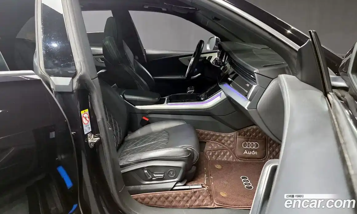 Audi Q8 2021 3.0 Автомат в Москве № 212687, фото 7
