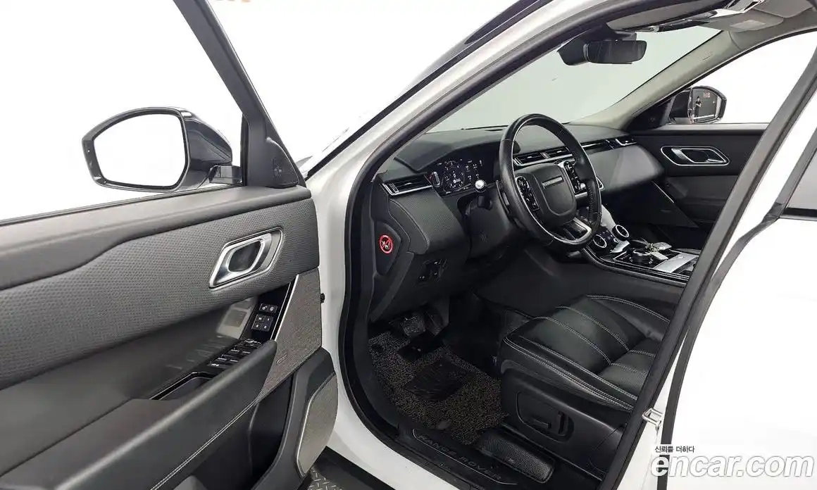 Land Rover Range-Rover Velar 2019 2.0 Автомат в Москве № 213536, фото 12