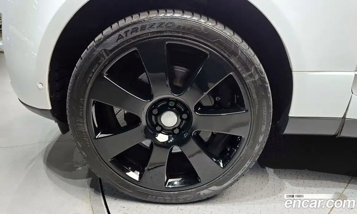 Land Rover Range-Rover 2017 4.4 Автомат в Москве № 213763, фото 5