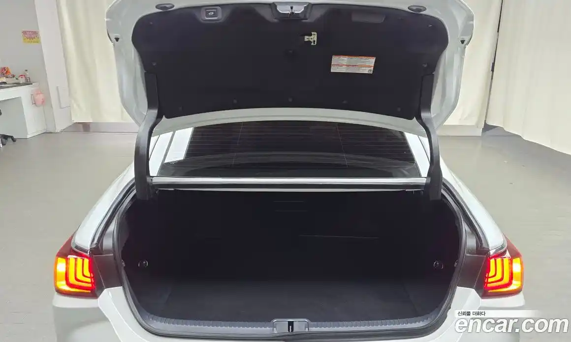 Lexus ES 2023 2.5 Автомат в Москве № 214604, фото 15