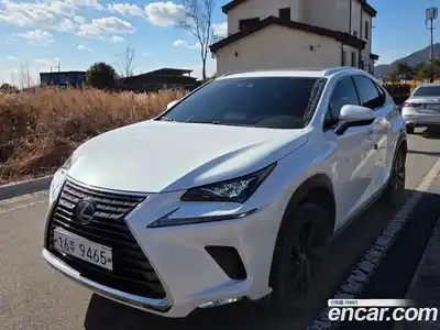 Lexus NX 2019 2.5 Автомат в Москве № 214806, миниатюра 3