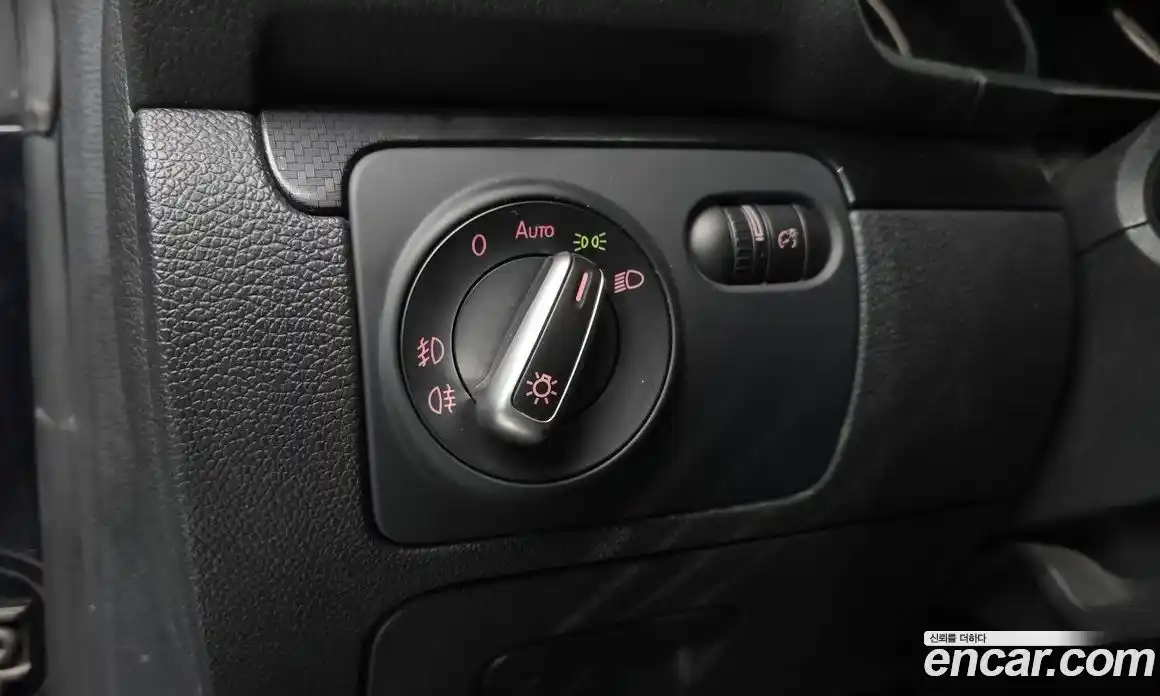 Volkswagen Scirocco 2015 2.0 Автомат в Москве № 215309, фото 12