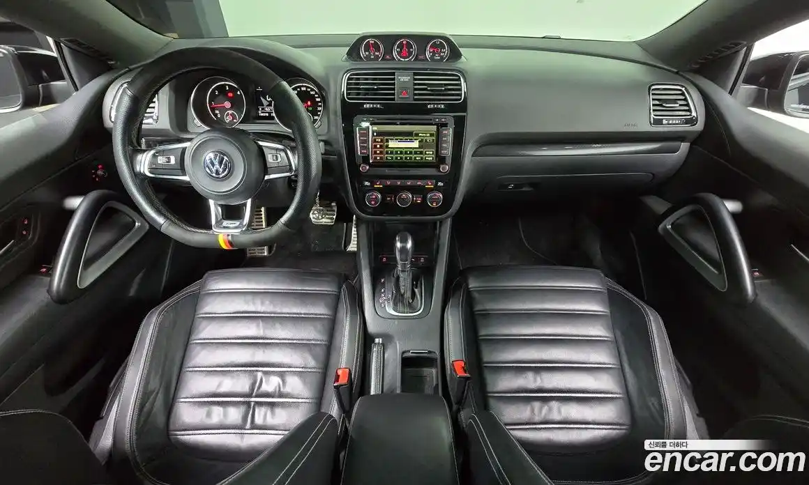 Volkswagen Scirocco 2015 2.0 Автомат в Москве № 215309, фото 3