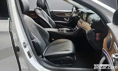 Mercedes-Benz E-Class, 2019